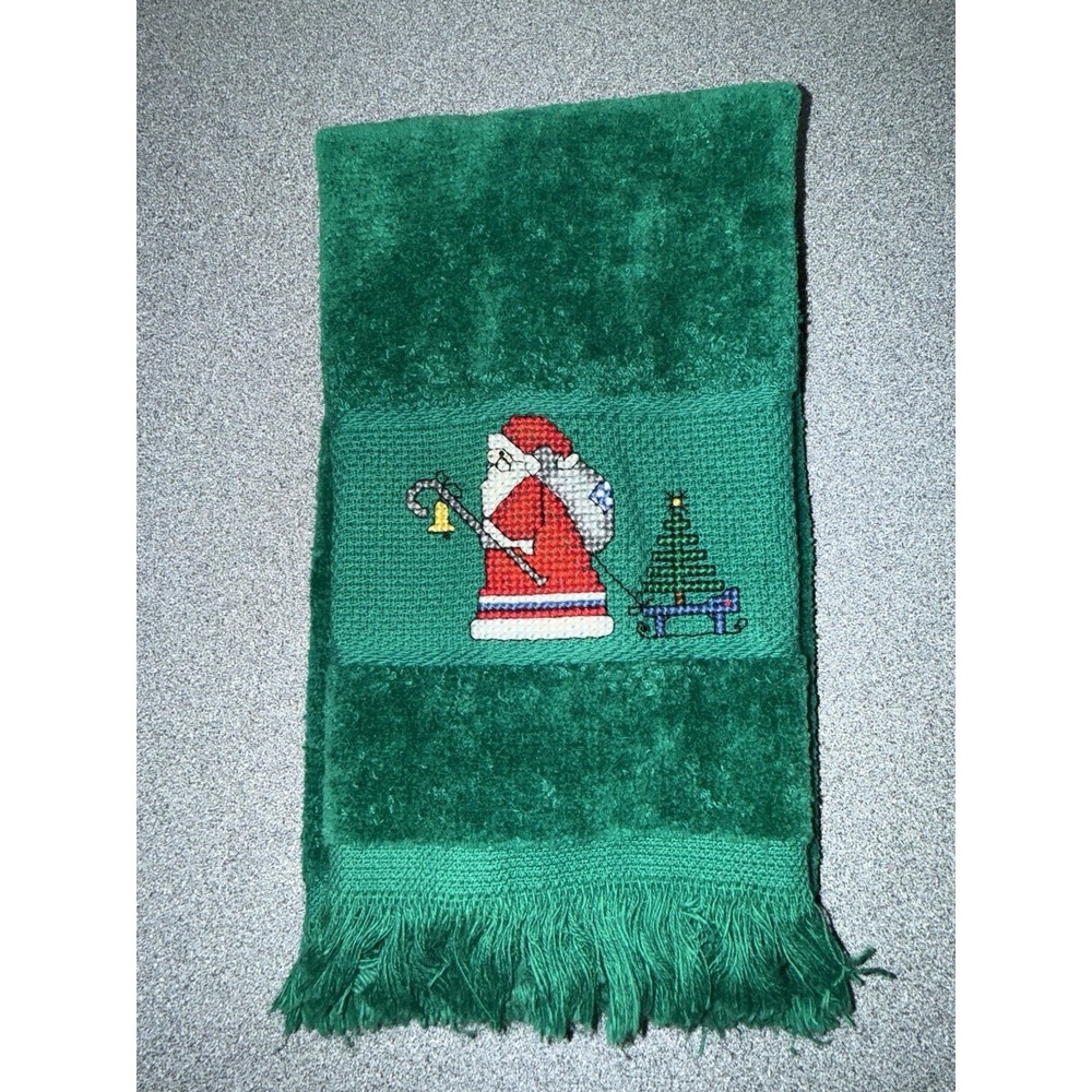 VTG Christmas Holiday Fingertip Green Towel Hand Stitch Petit Point Santa